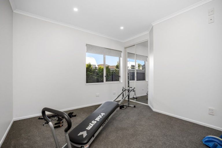 Photo of property in 27 Mcleod Place, Papamoa Beach, Papamoa, 3118