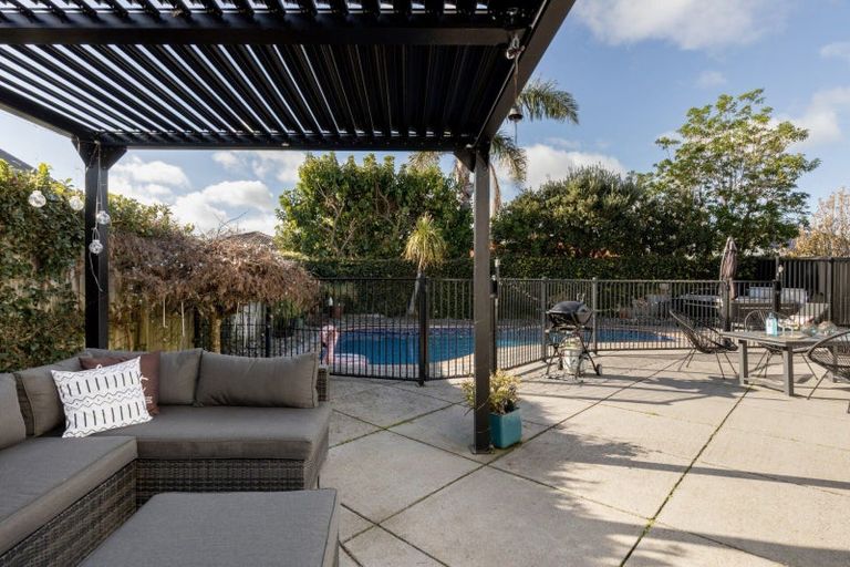 Photo of property in 5 Piha Close, Papamoa Beach, Papamoa, 3118