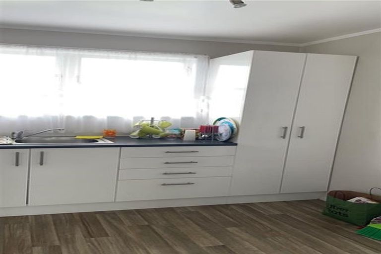 Photo of property in 37 Mcannalley Street, Manurewa East, Auckland, 2102