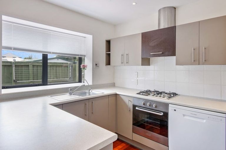 Photo of property in 26b Sawyers Arms Road, Northcote, Christchurch, 8052