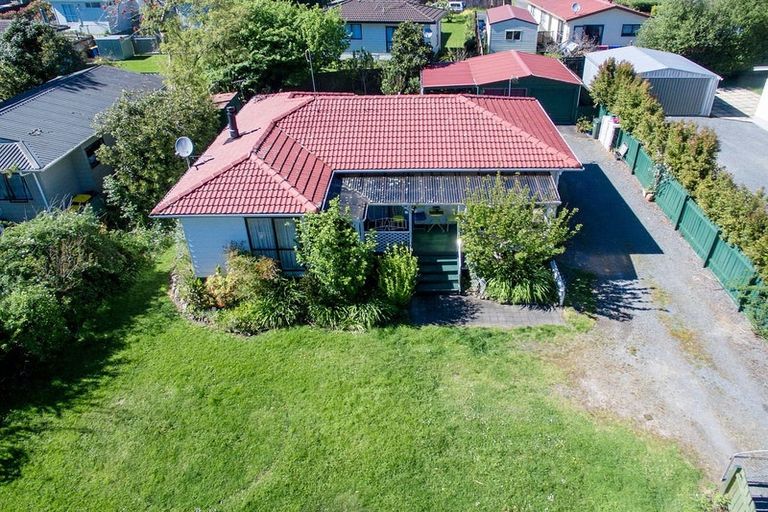 Photo of property in 9 Hamblyn Place, Ranui, Auckland, 0612