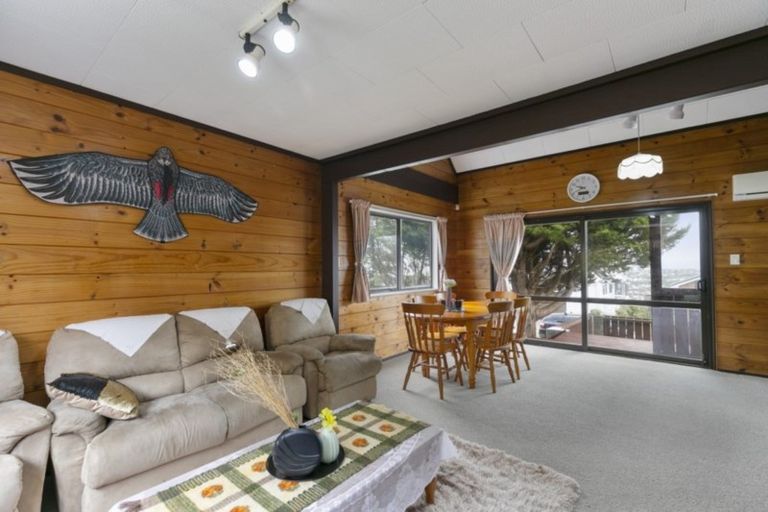 Photo of property in 49 Nalanda Crescent, Broadmeadows, Wellington, 6035