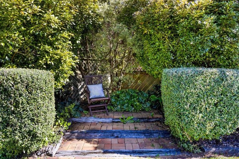 Photo of property in 15 Rod Syme Place, Hawera, 4610