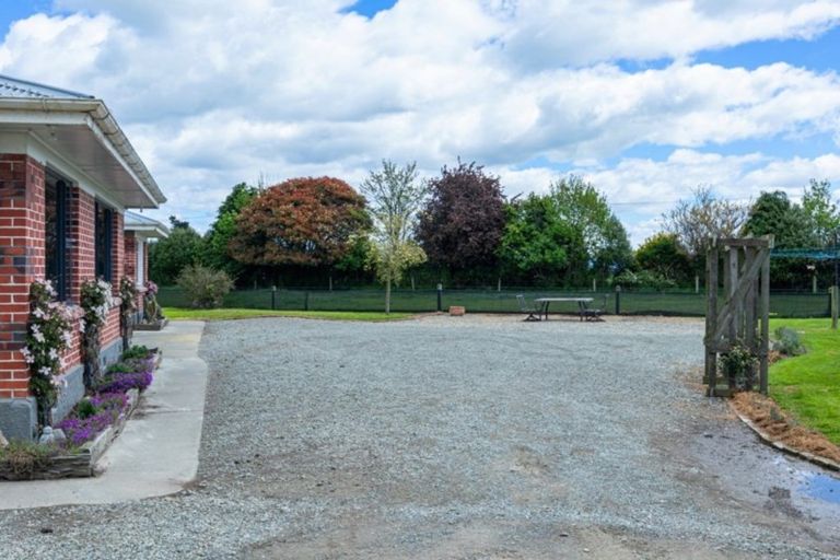 Photo of property in 14 Arowhenua Station Road, Kerrytown, Timaru, 7973