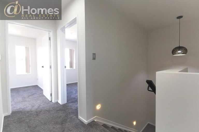 Photo of property in 24 Tumu Road, Papakura, 2110