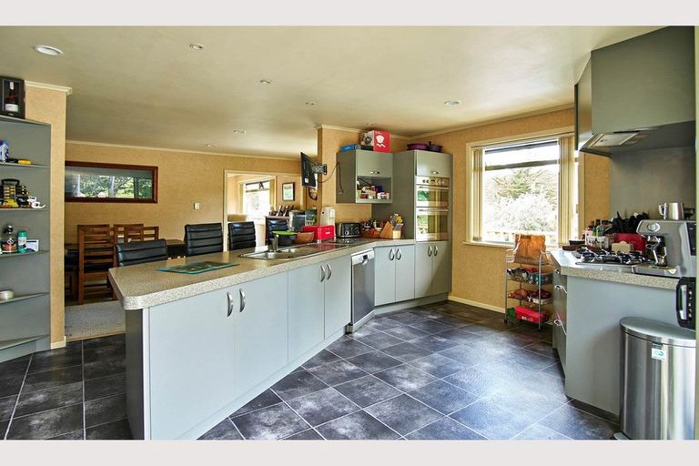 Photo of property in 921 Ngakoroa Road, Ormond, Gisborne, 4071