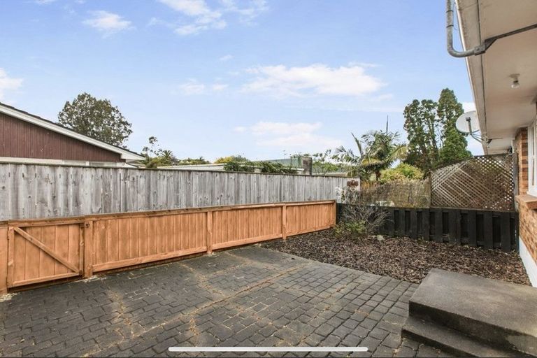 Photo of property in 2/59 Cardiff Road, Pakuranga, Auckland, 2010