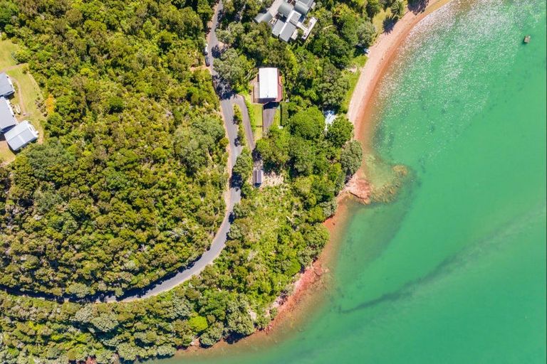 Photo of property in 170 Manganese Point Road, Tamaterau, Whangarei, 0174