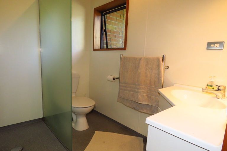 Photo of property in 19 Kew Road, Westport, 7825