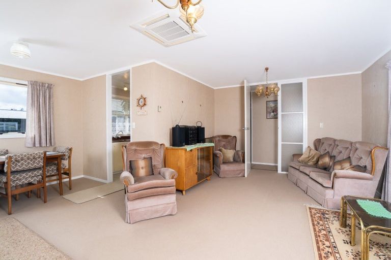 Photo of property in 17b Wallis Street, Raglan, 3225