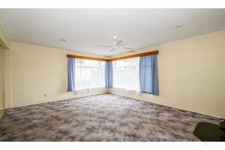 Photo of property in 1 Regent Street, Waimate, 7924