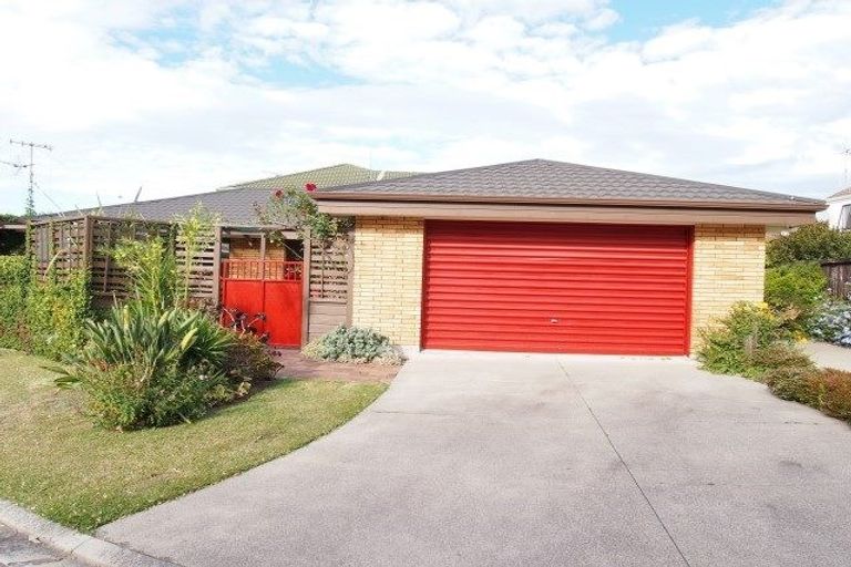 Photo of property in 65 Waratah Street, Matua, Tauranga, 3110