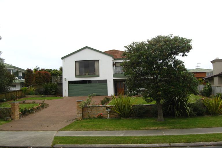 Photo of property in 39 Alec Craig Way, Gulf Harbour, Whangaparaoa, 0930