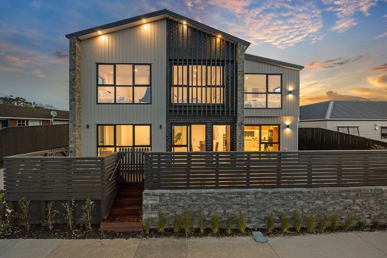 Photo of property in 1/31 Akoranga Drive, Northcote, Auckland, 0627