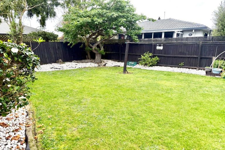 Photo of property in 1/17d Te Maru Place, Redwood, Christchurch, 8051