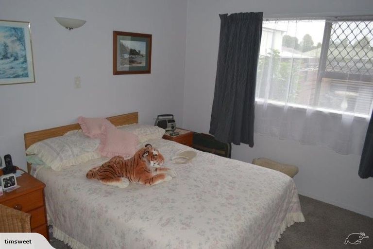 Photo of property in 3/178 Centreway Road, Orewa, 0931