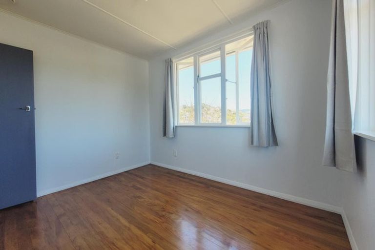 Photo of property in 55 Morere Street, Titahi Bay, Porirua, 5022