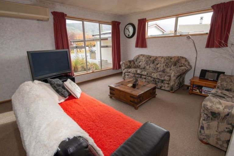 Photo of property in 26 Blyth Street, Clyde, 9330