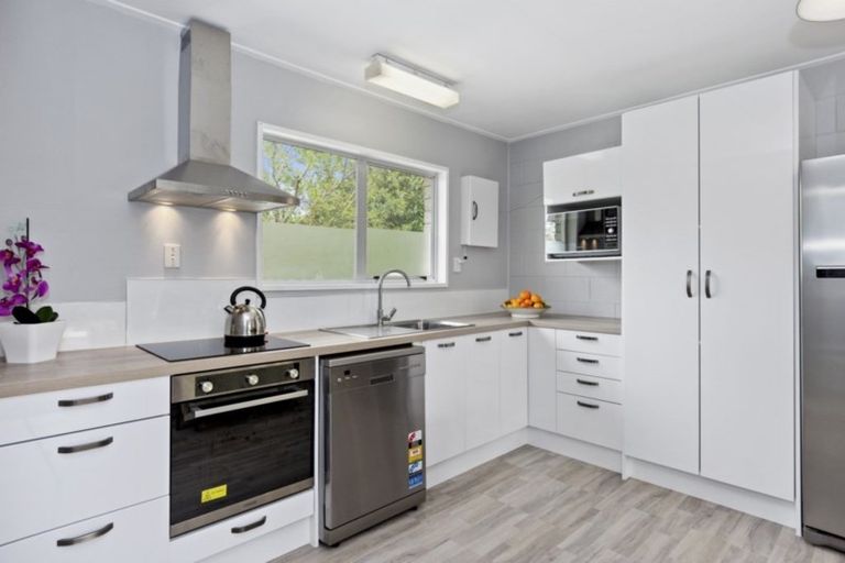 Photo of property in 2/23 Robins Road, Judea, Tauranga, 3110