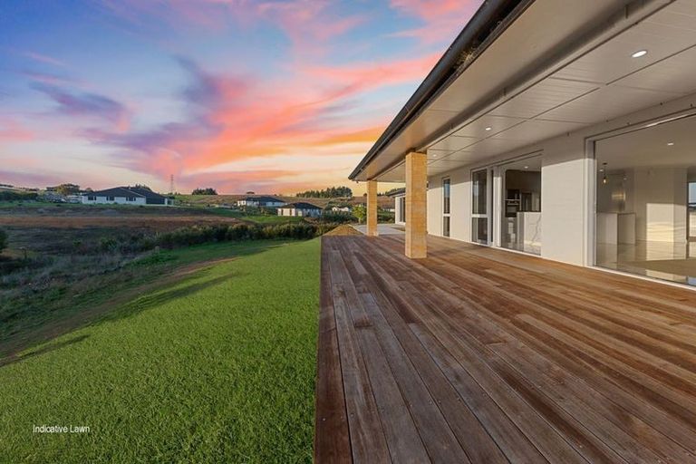 Photo of property in 18 Te Ara Aukati Terrace, Pokeno, 2471