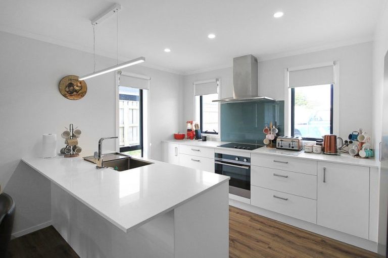 Photo of property in 7a Blennerville Close, Marton, 4710