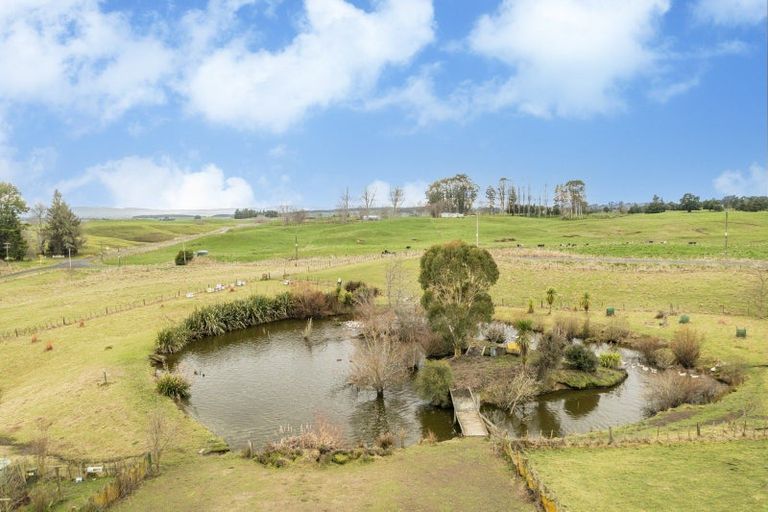 Photo of property in 831 Te Onepu Road, Te Onepu, Hastings, 4174