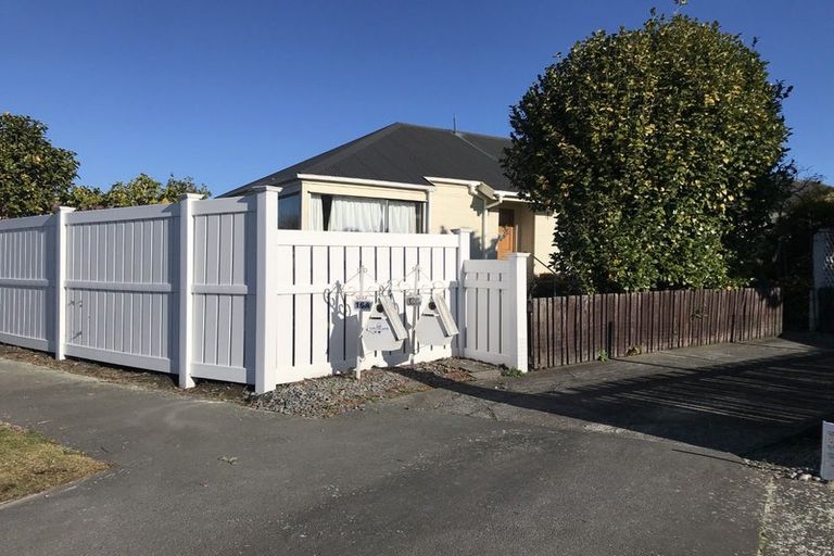 Photo of property in 1/16 Mulberry Place, Redwood, Christchurch, 8051