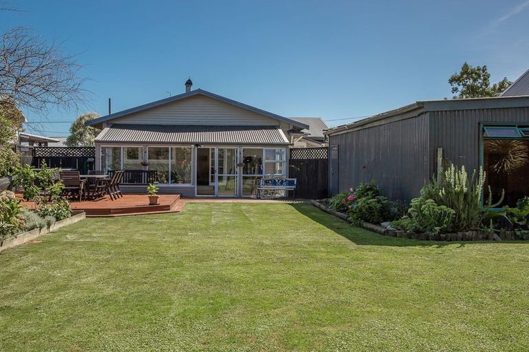 Photo of property in 81 Queen Street, Westport, 7825