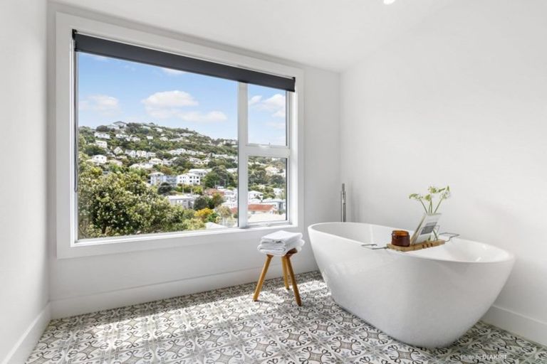 Photo of property in 97 Waipapa Road, Hataitai, Wellington, 6021