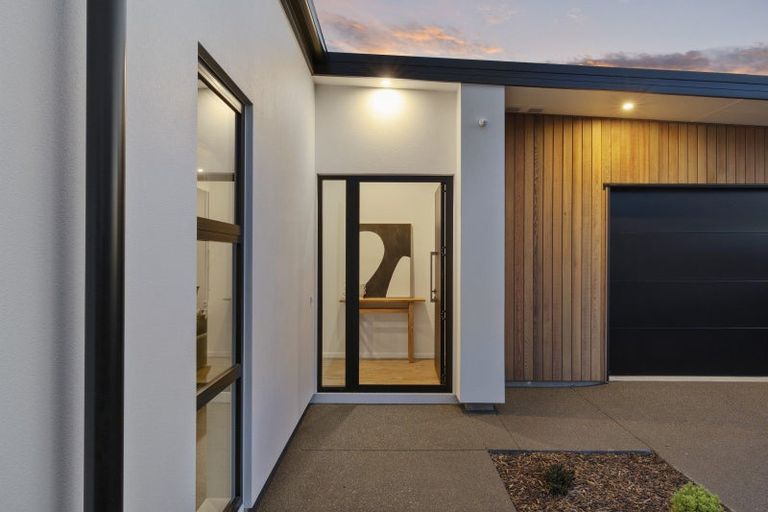 Photo of property in 15 Perehia Mews, Marshland, Christchurch, 8083