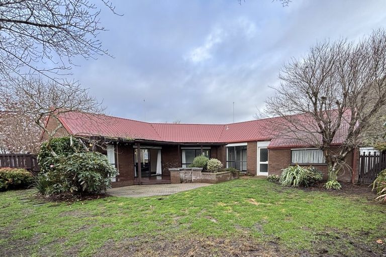 Photo of property in 6 Lakeview Place, Halswell, Christchurch, 8025