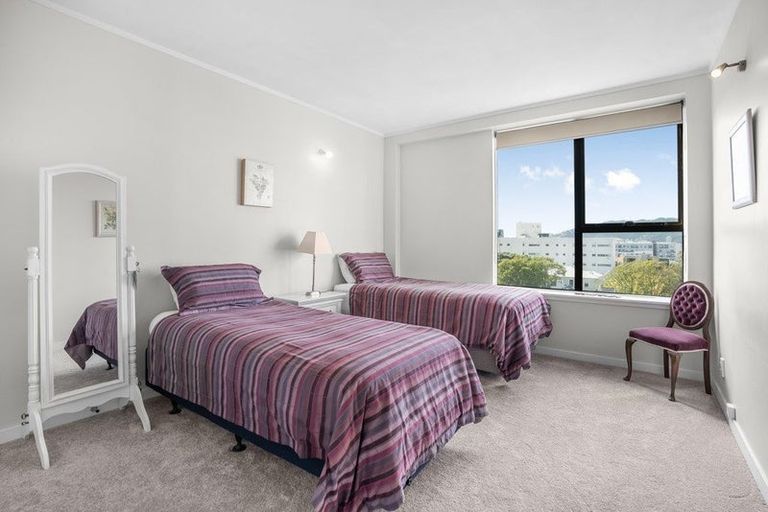 Photo of property in Hobson Court Flats, 59/70 Hobson Street, Thorndon, Wellington, 6011