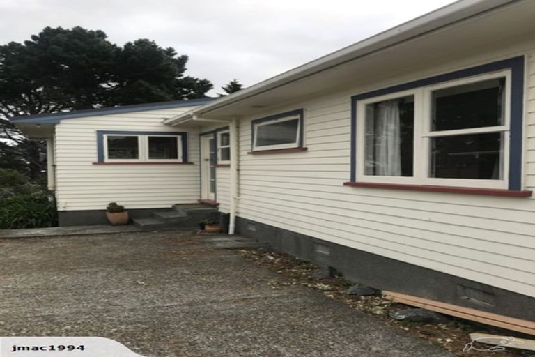 Photo of property in 19 Kimball Place, Johnsonville, Wellington, 6037