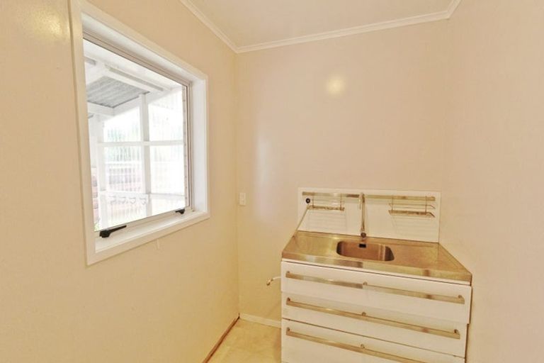 Photo of property in 24 Mccracken Avenue, Hillcrest, Hamilton, 3216