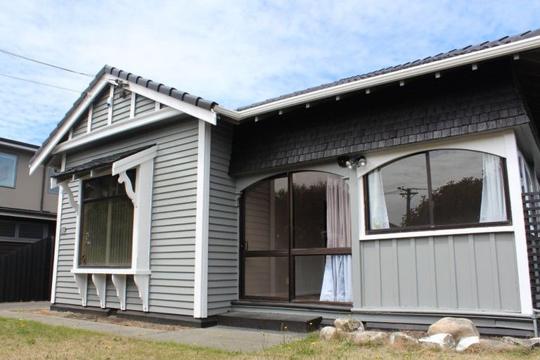Photo of property in 37 Lonsdale Street, New Brighton, Christchurch, 8083