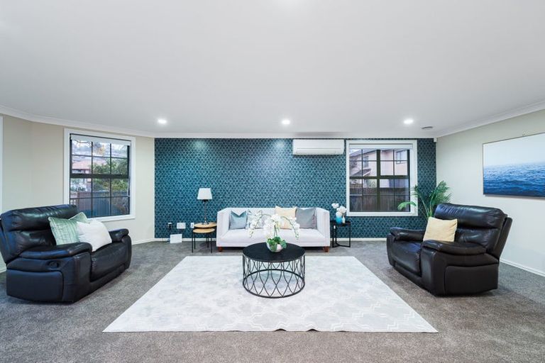 Photo of property in 30 South Kensington Way, Henderson, Auckland, 0612