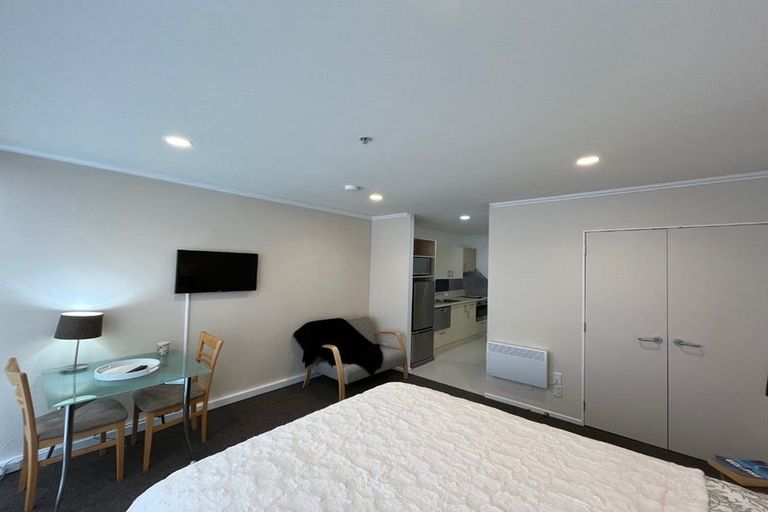 Photo of property in Gilmer Terrace Car Park, 412/9 Gilmer Terrace, Wellington Central, Wellington, 6011