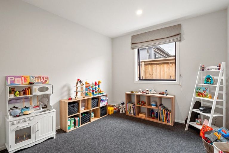 Photo of property in 26 Perendale Road, Jacks Point, 9371