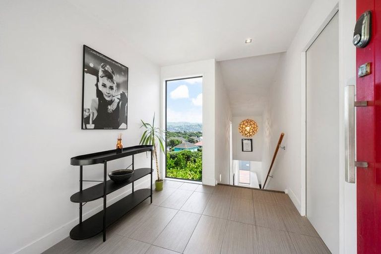 Photo of property in 4 Kastos Way, Strathmore Park, Wellington, 6022