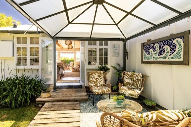 Photo of property in 12 Rotten Row, Waikuku Beach, 7473