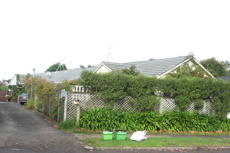 Photo of property in 2/1 Lyren Place, Half Moon Bay, Auckland, 2012