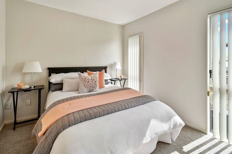 Photo of property in 9 Bezar Place, Flat Bush, Auckland, 2016