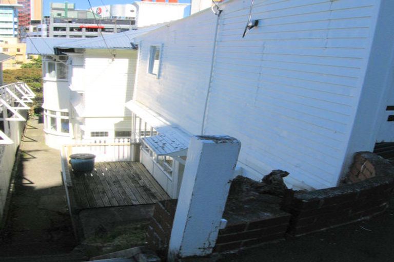 Photo of property in 21a Clifton Terrace, Kelburn, Wellington, 6012