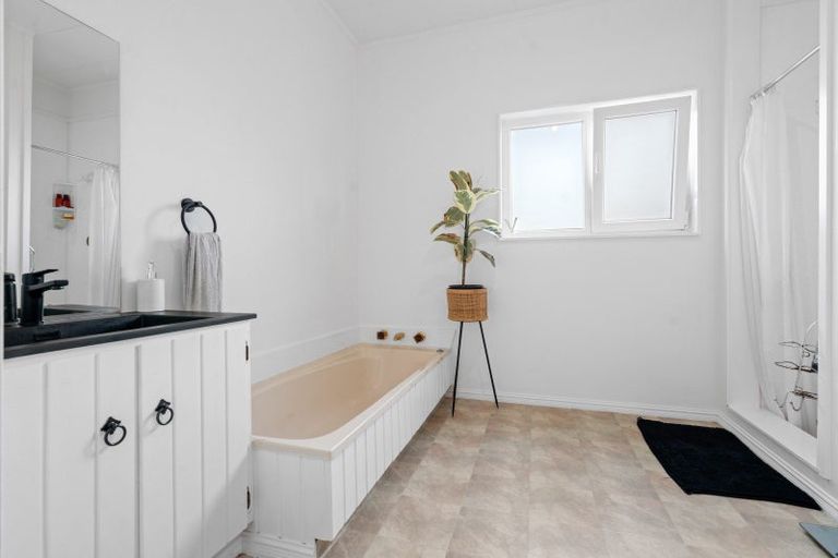 Photo of property in 1 Harley Street, Solway, Masterton, 5810