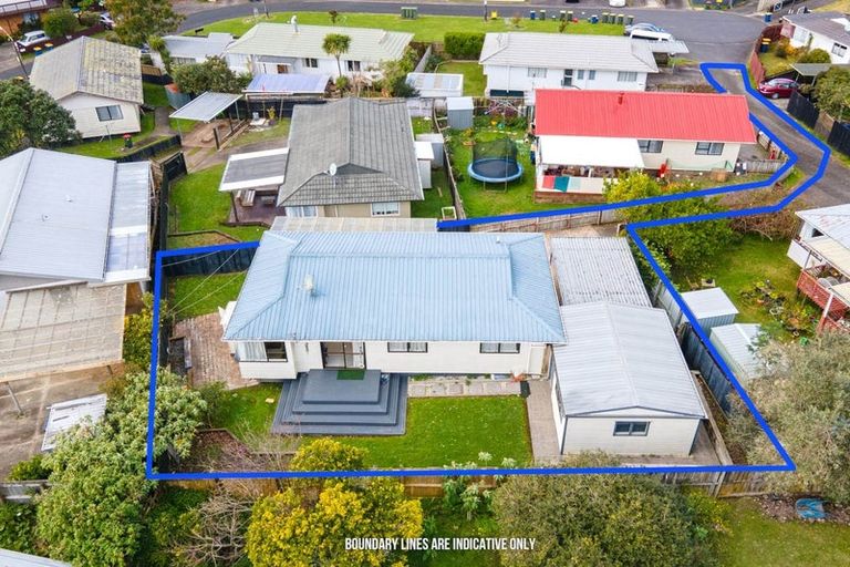 Photo of property in 25 Glen Close, Glen Eden, Auckland, 0602