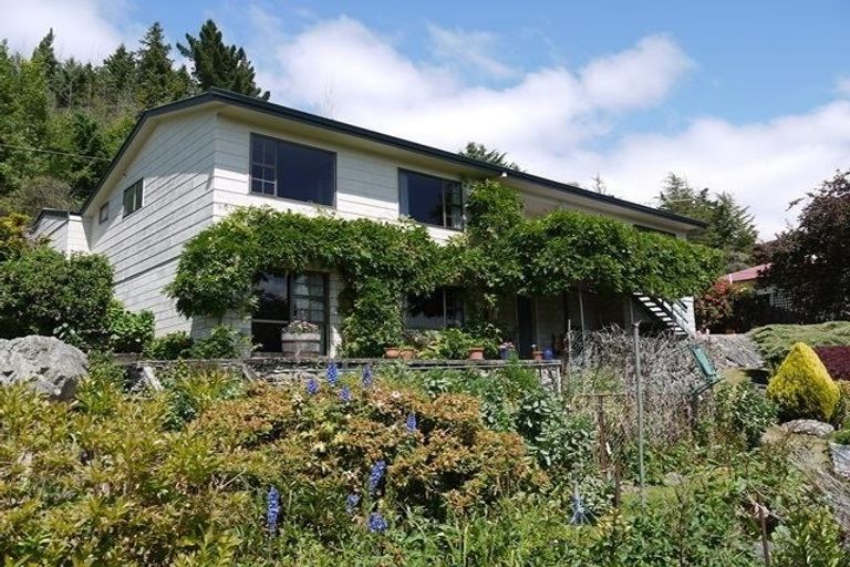 Photo of property in 22a Branxholm Street, Roxburgh, 9500