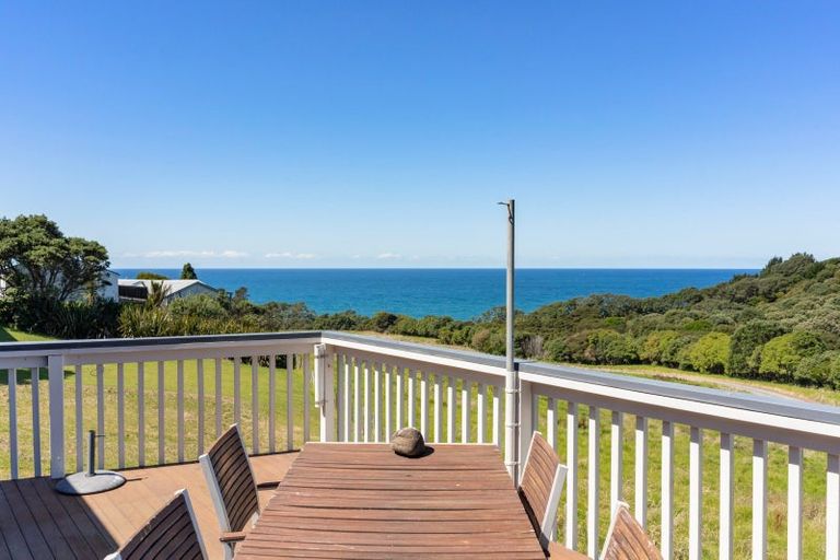 Photo of property in 445 Onemana Drive, Onemana, Whangamata, 3691