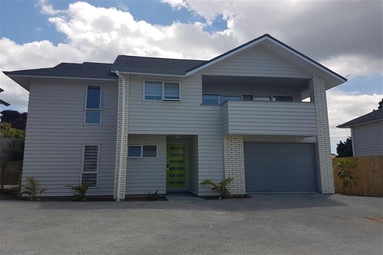 Photo of property in 4d Binsted Road, New Lynn, Auckland, 0600