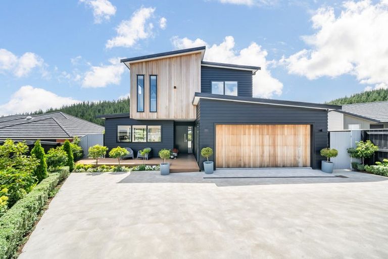 Photo of property in 15 Weatherdeck Close, Whitby, Porirua, 5024