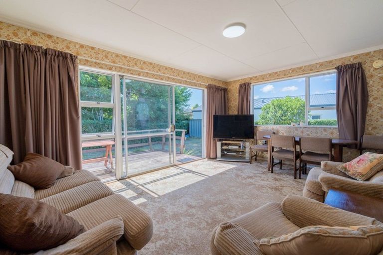 Photo of property in 25 Mckerrow Street, Te Anau, 9600